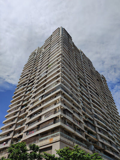 3 BHK 1200 Sq.Ft. Apartment in Satellite Tower