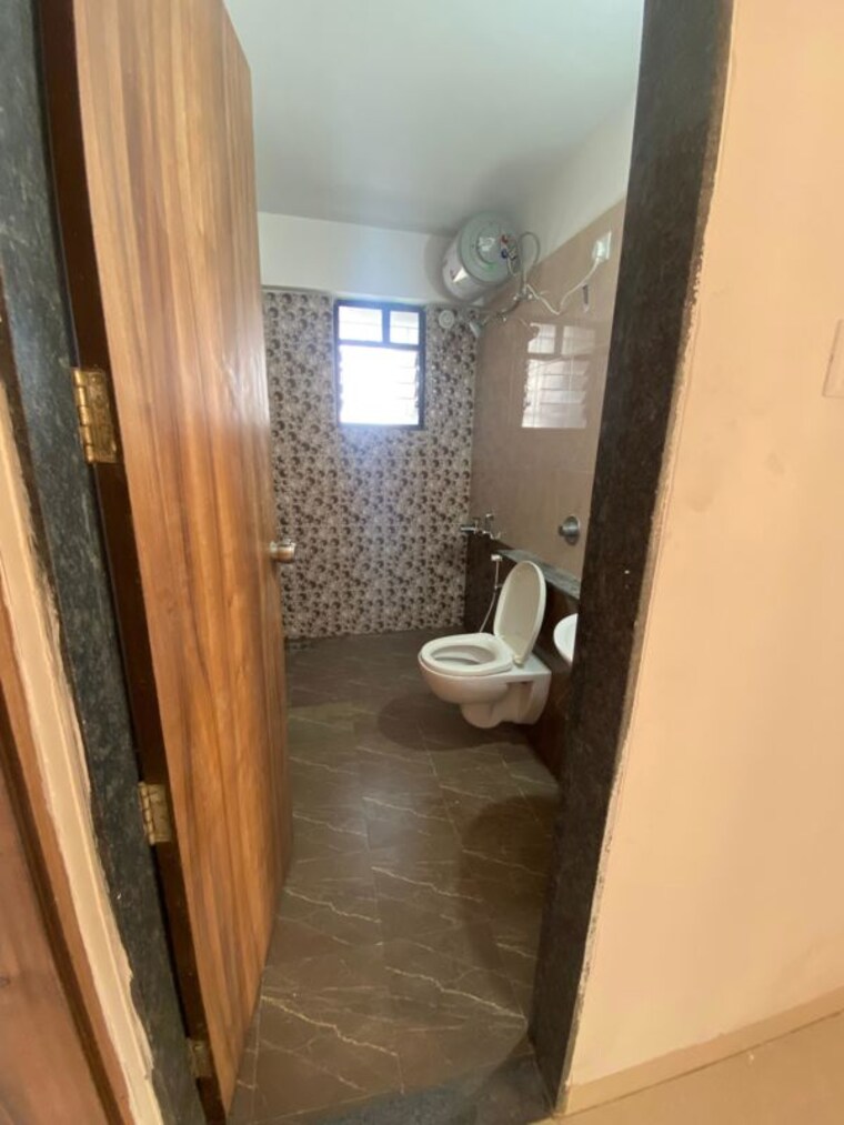 Bathroom, atul-western-hills-phase-2 2.5 Bedroom 910 Sq.Ft. Apartment In Baner Pune 9922001