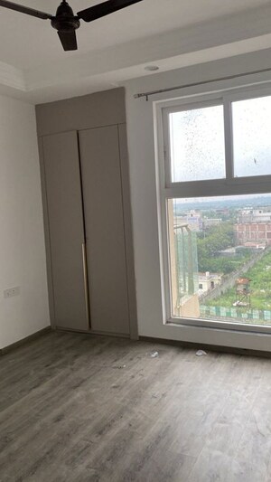 Room in 2 BHK Apartment at Ace Starlit, Sector 152 – for Rent