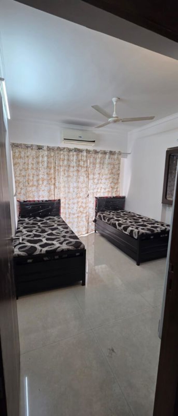 Bedroom, powai Pg For Boys & Girls In Powai 9922085