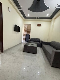 1.5 BHK + Pooja Room Builder Floor For Rent in Sector 55