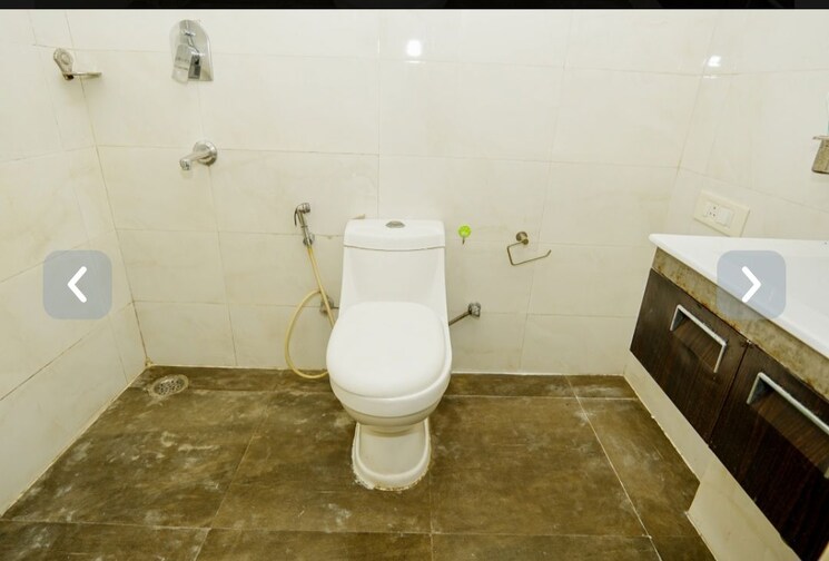 Bathroom, tulip-violet 3 Bedroom 1608 Sq.Ft. Apartment In Sector 69 Gurgaon 9922120