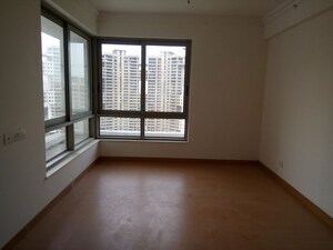 Room in 2 BHK Apartment at Jaypee Greens Star Court, Jaypee Greens – for Sale