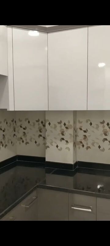 Furnished Amenities in 2 BHK Apartment at Amar Colony – for Rent