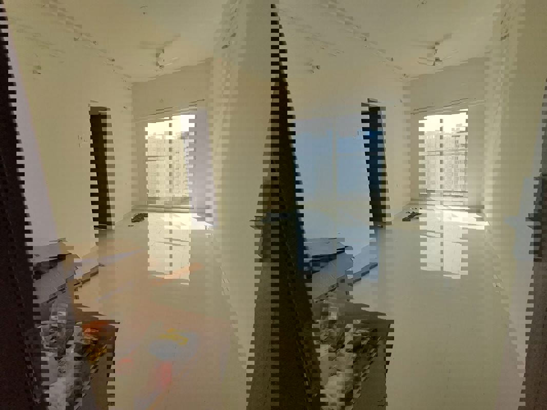 2 BHK Apartment For Rent in Megapolis Serenity