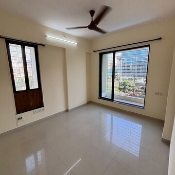 Room in 3 BHK Apartment at Chheda Heights, Sadan Wadi – for Rent