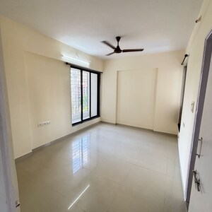 Room in 3 BHK Apartment at Chheda Heights, Sadan Wadi – for Rent