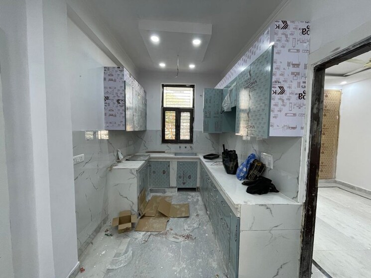 Kitchen, green fields colony 4 Bedroom 350 Sq.Yd. Builder Floor In Green Fields Colony Faridabad 9922173