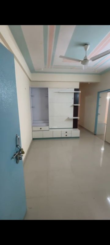 2 BHK Apartment For Rent in Pyramid Elite