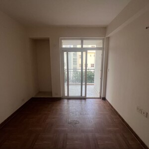 Room in 2 BHK Apartment at KLJ Platinum Heights, Sector 77 – for Sale