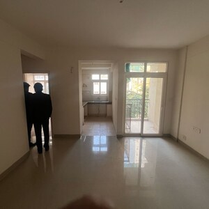 Room in 2 BHK Apartment at KLJ Platinum Heights, Sector 77 – for Sale