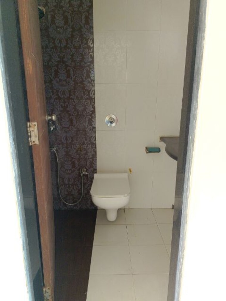 Bathroom, sanghvi-heights 2 Bedroom 657 Sq.Ft. Apartment In Wadala Mumbai 9922194