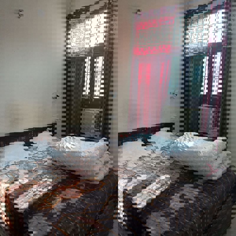 2 BHK + Pooja Room Independent House For Rent in Sector 32