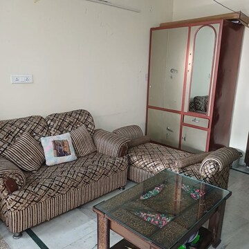 Living Room in 2 BHK Independent House at Sector 32 – for Rent