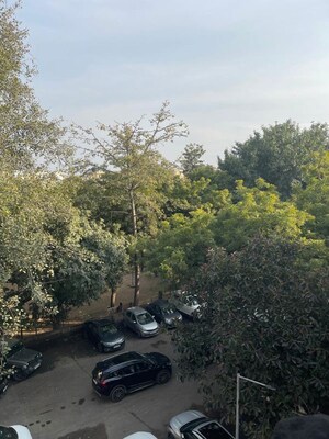 Master Bedroom in 3 BHK Apartment at Vasant Kunj – for Rent