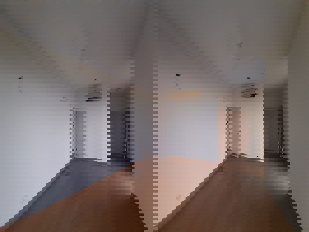 3 BHK + Servant Room Apartment For Sale in Jaypee Greens Kalypso Court