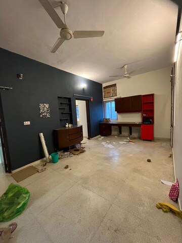 Room in 2 BHK Apartment at Vasant Kunj – for Rent