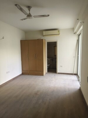 Room in 3.5 BHK Apartment at Emaar Imperial Gardens, Sector 102 – for Sale