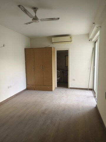 Room in 3.5 BHK Apartment at Emaar Imperial Gardens, Sector 102 – for Sale
