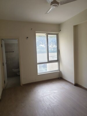 Room in 3.5 BHK Apartment at Emaar Imperial Gardens, Sector 102 – for Sale