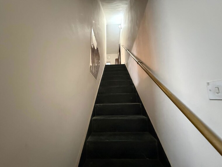 undefined, vasant kunj 3 Bedroom 2000 Sq.Ft. Apartment In Vasant Kunj Delhi 9922240