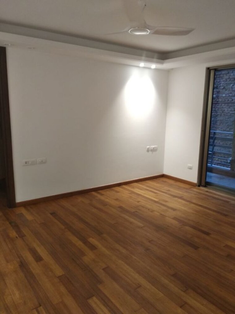 Room, panchsheel enclave 4 Bedroom 600 Sq.Yd. Builder Floor In Panchsheel Enclave Delhi 9922257