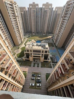 3 BHK + Servant Room Apartment For Rent in Rishita Manhattan