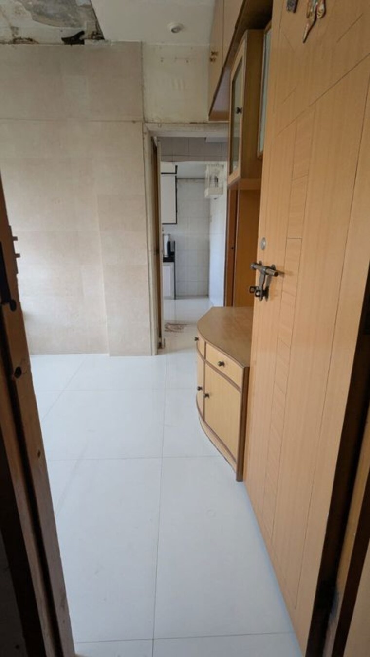 Balcony, borivali east 1 Bedroom 450 Sq.Ft. Apartment In Borivali East Mumbai 9922282