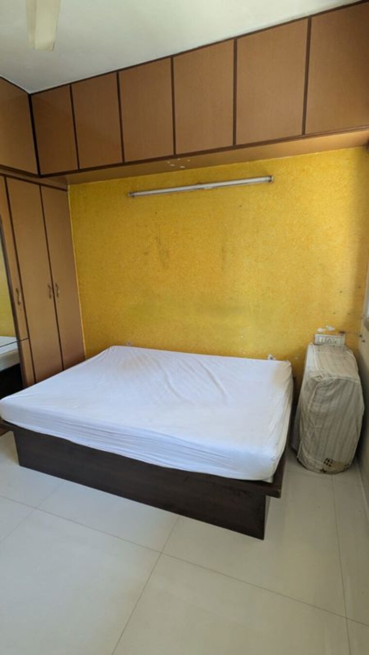 Bedroom, borivali east 1 Bedroom 450 Sq.Ft. Apartment In Borivali East Mumbai 9922282