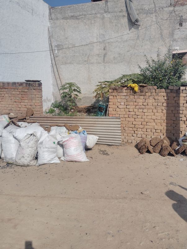 Plot For Sale in BHARAT COLONY