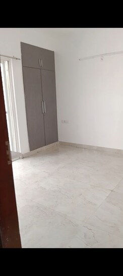 3 BHK + Servant Room Apartment For Sale in Uninav Bliss