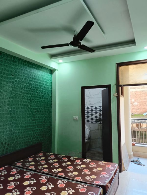 2 BHK + Pooja Room 1100 Sq.Ft. Apartment in RWA Apartments Sector 70
