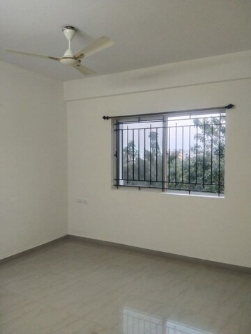 Room in 3 BHK Apartment at DSR Green Field, Whitefield – for Sale