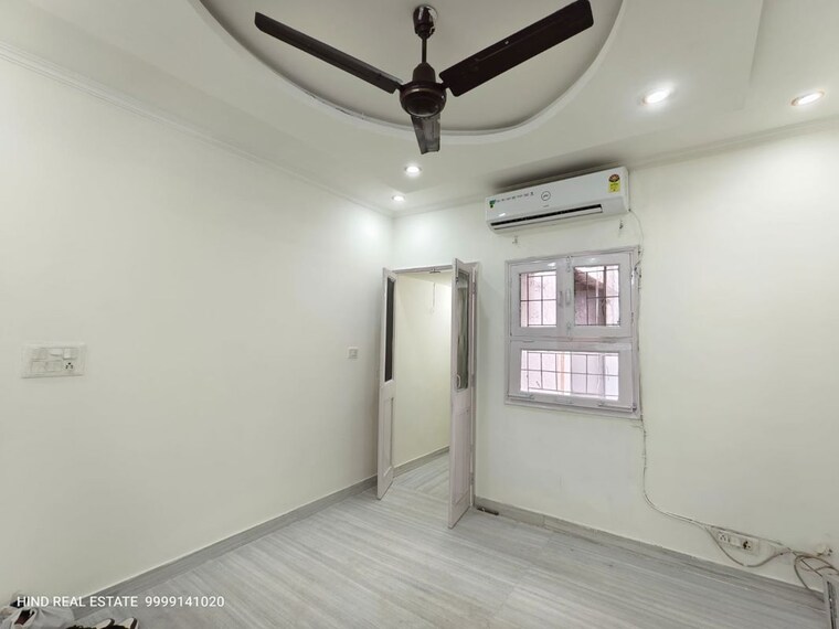 Room, vasant kunj 3 Bedroom 2000 Sq.Ft. Apartment In Vasant Kunj Delhi 9922348