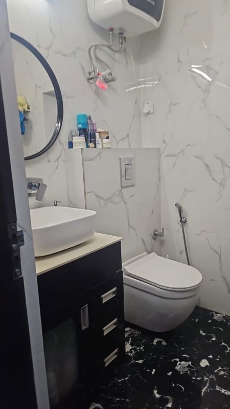 Bathroom, vasant kunj 3 Bedroom 2500 Sq.Ft. Apartment In Vasant Kunj Delhi 9922360