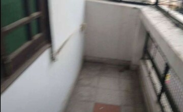 Balcony in 3 BHK Apartment at Hazratganj – for Rent