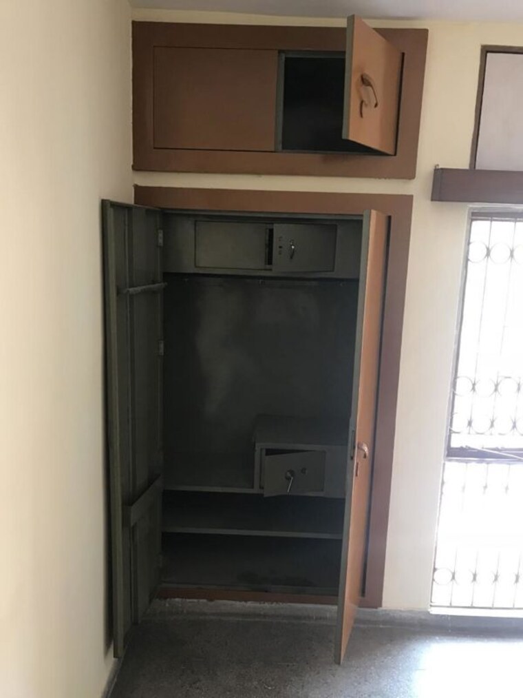 undefined, vasant kunj 2 Bedroom 1200 Sq.Ft. Apartment In Vasant Kunj Delhi 9922378