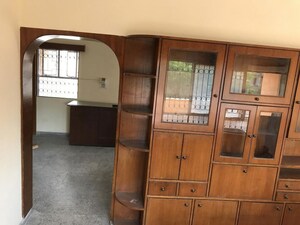 Room in 2 BHK Apartment at Vasant Kunj – for Rent