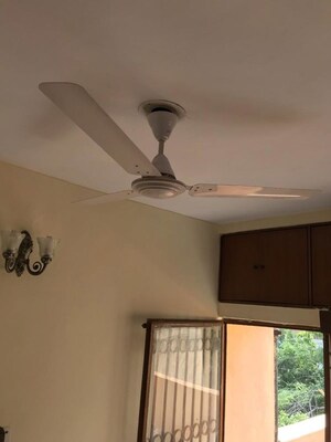 Furnished Amenities in 2 BHK Apartment at Vasant Kunj – for Rent