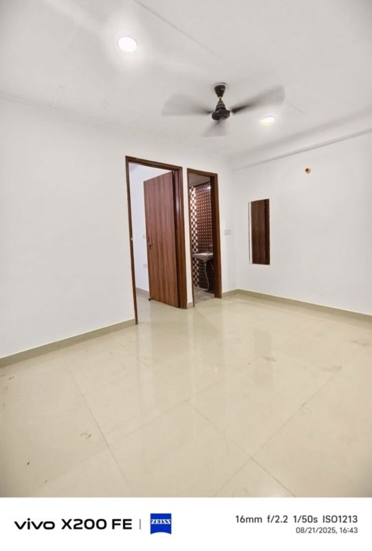 Room, neb sarai 1 Bedroom 600 Sq.Ft. Builder Floor In Neb Sarai Delhi 9922391
