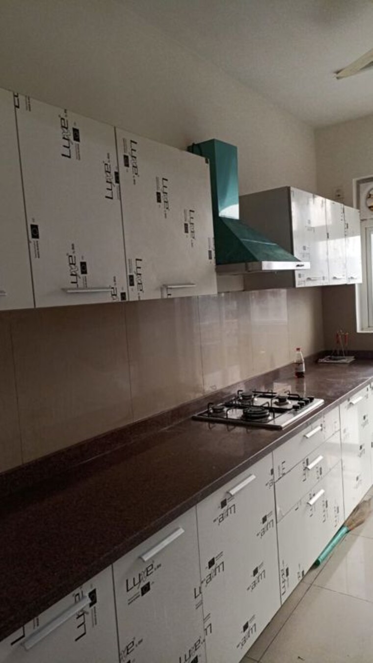 Kitchen, emaar-palm-gardens 3 Bedroom 1900 Sq.Ft. Apartment In Sector 83 Gurgaon 9922356