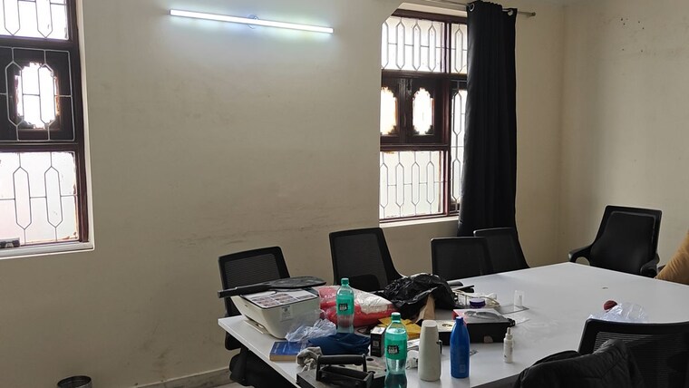 Living Room, gujranwala town 3 Bedroom 1350 Sq.Ft. Builder Floor In Gujranwala Town Delhi 9498610