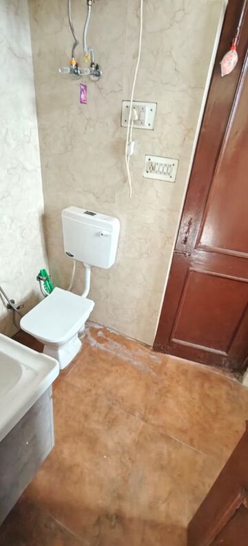 Bathroom in 3 BHK Builder Floor at Gujranwala Town – for Rent