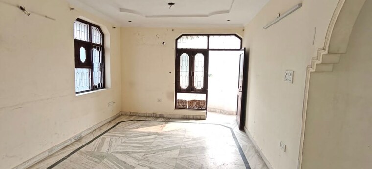 Living Room, gujranwala town 3 Bedroom 1350 Sq.Ft. Builder Floor In Gujranwala Town Delhi 9498610