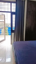 3 BHK + Servant Room 240 Sq.Ft. Builder Floor in Sushant Lok II