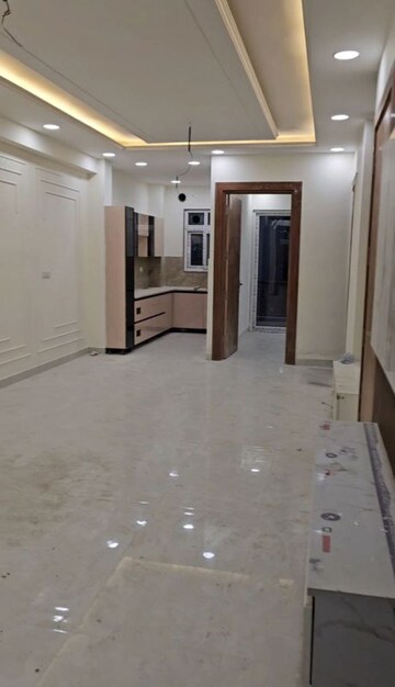 3 BHK Builder Floor For Sale in Sainik Colony