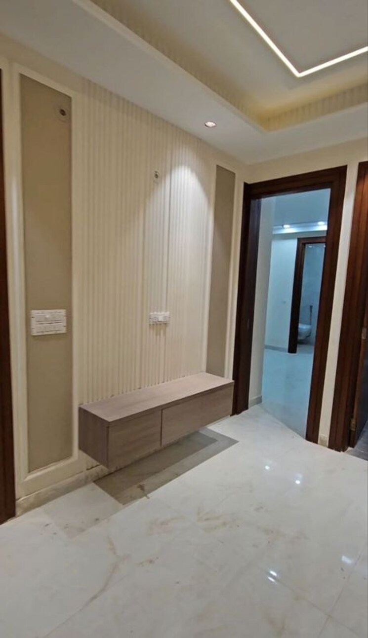 Hall, sainik colony 3 Bedroom 1179 Sq.Ft. Builder Floor In Sainik Colony Faridabad 9922412