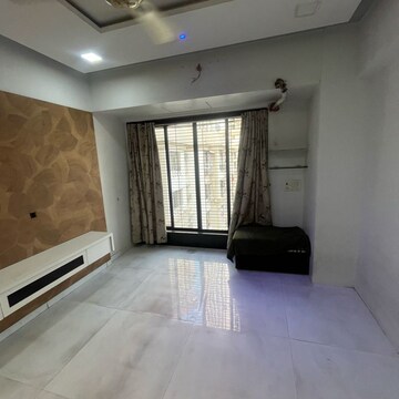 Room in 1.5 BHK Apartment at The Discovery CHS, Rajendra Nagar – for Rent