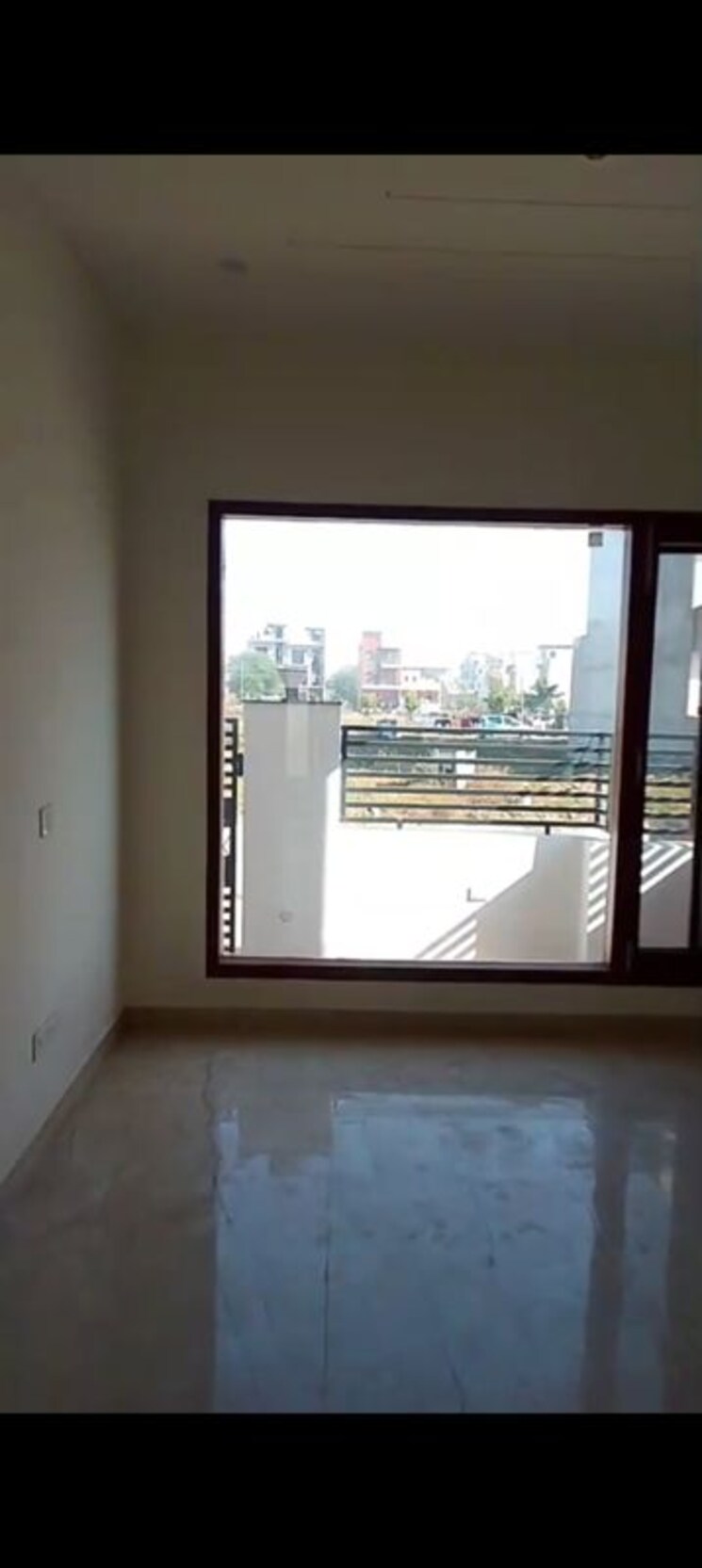 Room, aerocity 3 Bedroom 1300 Sq.Ft. Independent House In Aerocity Mohali 9922448