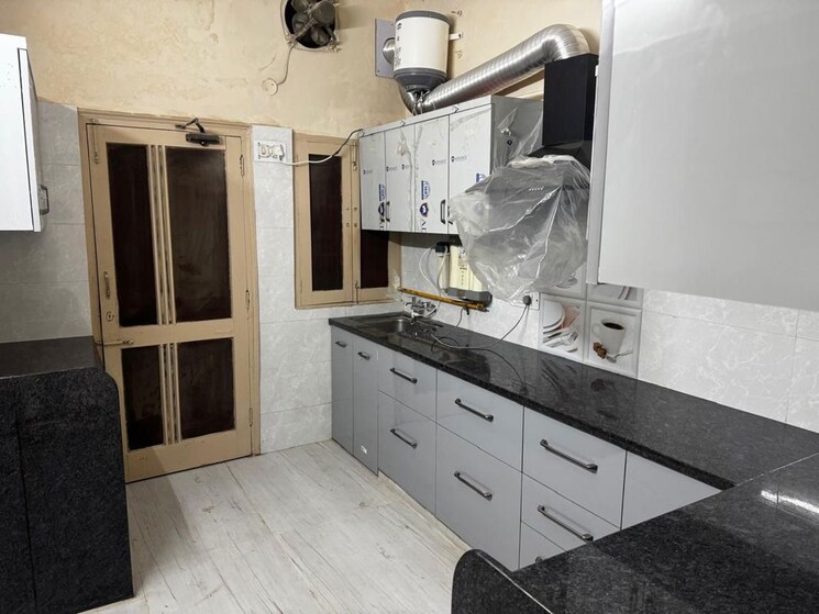 Kitchen, sector 37 3 Bedroom 1500 Sq.Ft. Builder Floor In Sector 37 Chandigarh 9922465